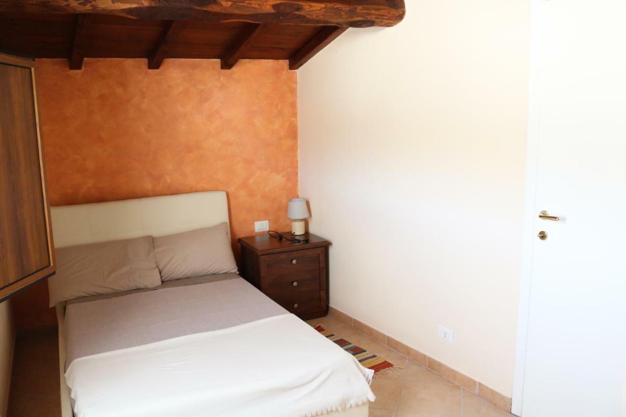 Casa Vacanze Elena Rometta Exterior photo